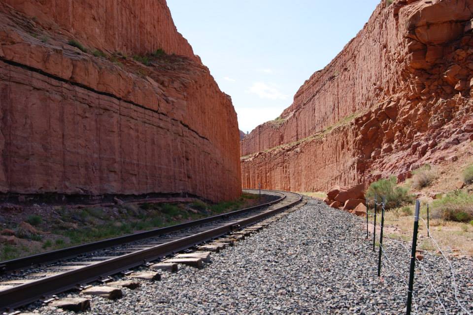 Trail for Corona Arch